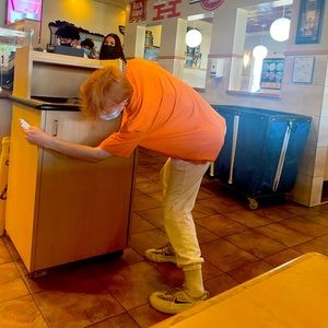 Meet your Posher, Apple